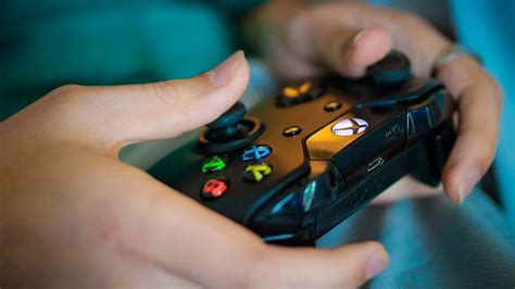 X­b­o­x­,­ ­S­e­s­l­i­ ­S­o­h­b­e­t­l­e­r­i­ ­R­a­p­o­r­l­a­m­a­ ­Ö­z­e­l­l­i­ğ­i­ ­G­e­t­i­r­e­c­e­k­:­ ­A­r­t­ı­k­ ­­U­y­g­u­n­s­u­z­­ ­İ­f­a­d­e­l­e­r­ ­B­i­l­d­i­r­i­l­e­b­i­l­e­c­e­k­